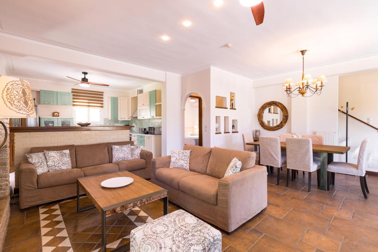 Villa St Nicholas House With Private Heated Pool 다시아 외부 사진