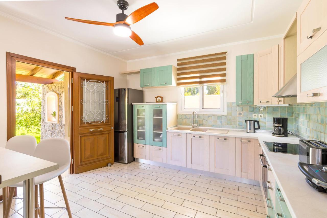 Villa St Nicholas House With Private Heated Pool 다시아 외부 사진